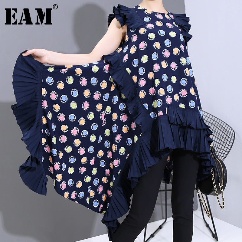 [EAM] Women Blue Dot Printed Asymmetrical Pleated Dress New Round Neck Sleeveless Loose Fit Fashion Spring Summer 2020 1T859